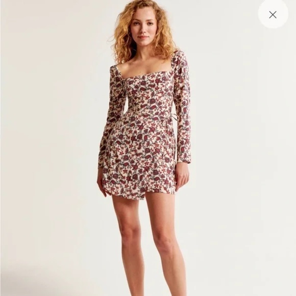 Abercrombie & Fitch Long sleeve wrap dress size large Tall New With Tags